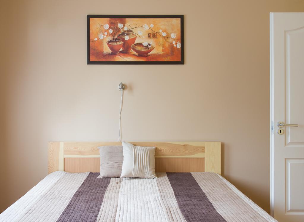 Aqua Apartman Gyula Rum bild