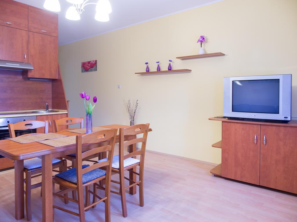 Aqua Apartman Gyula Rum bild
