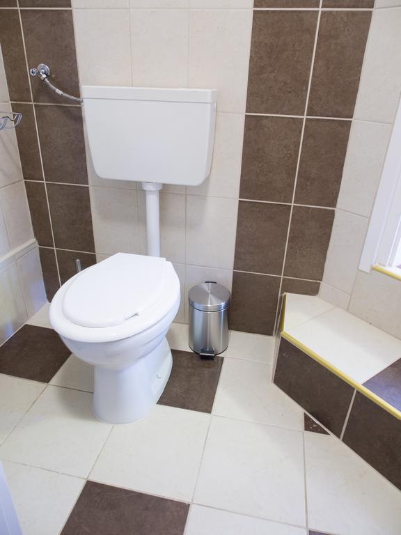 Aqua Apartman Gyula Rum bild