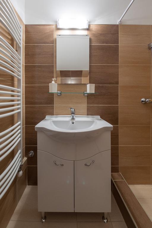 Aqua Apartman Gyula Exteriör bild